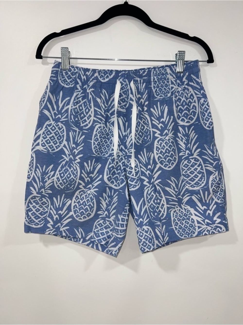 chubbies Blue Pineapple-Print Swim Shorts